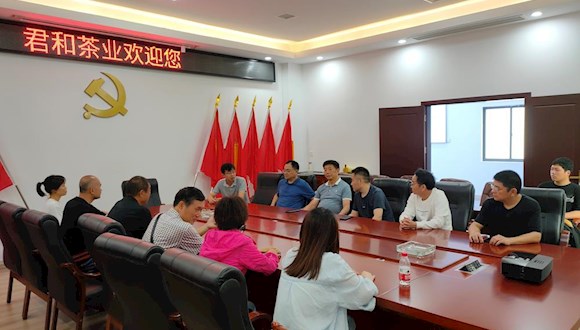 市贸促会开展法律志愿服务暨二季度文体活动