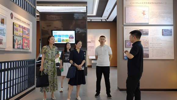 市贸促会走访调研参展企业